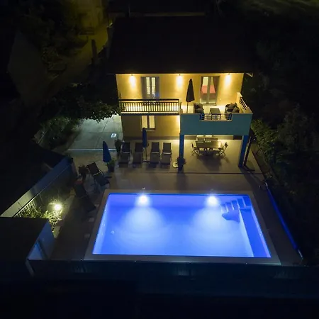 Villa Laura *